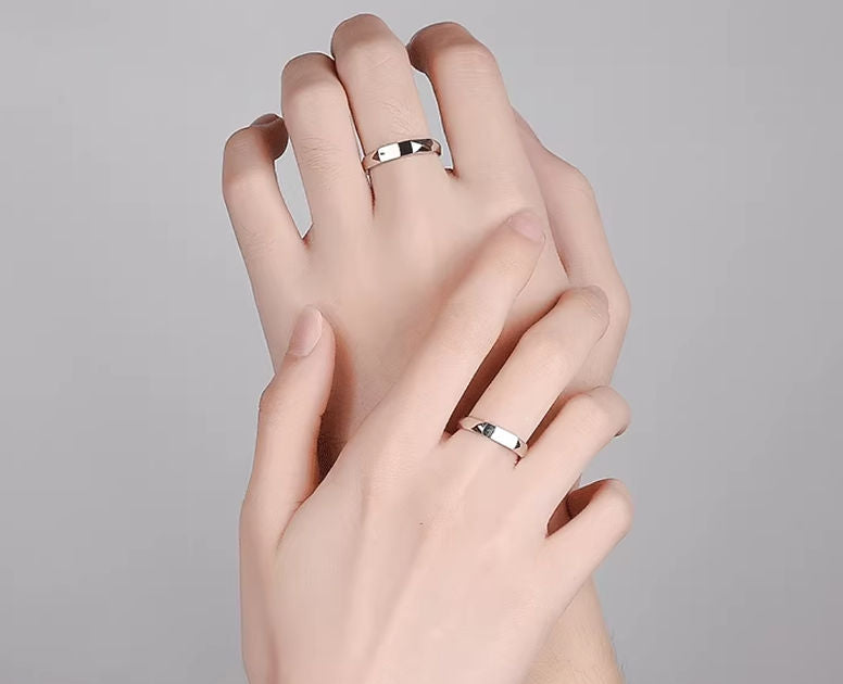 Couples Reflect Ring